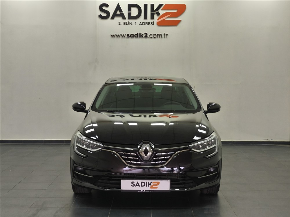 2023 RENAULT MEGANE SEDAN ICON 1.3 TCE EDC 140 BG