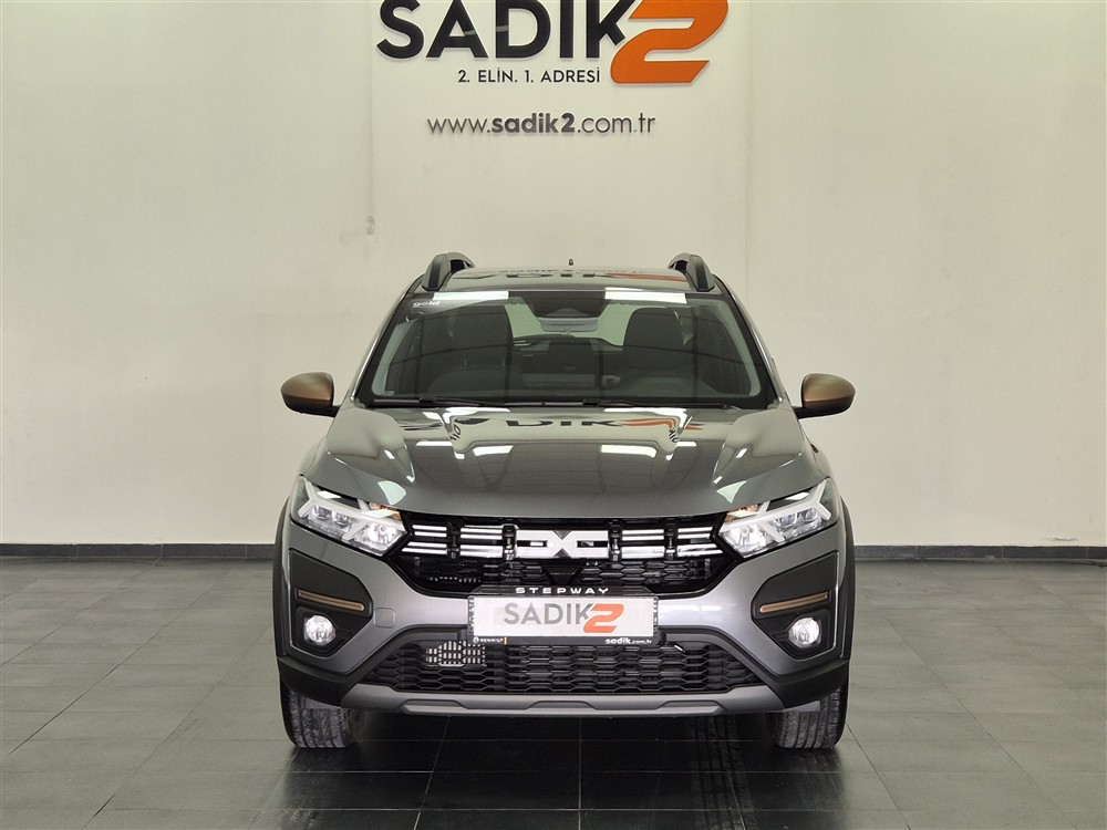 2025 DACIA SANDERO STEPWAY EXTREME 1.0 TCE CVT 90 BG